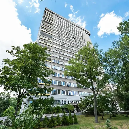 Smolna Romantic 9th Floor Apartment Warsaw